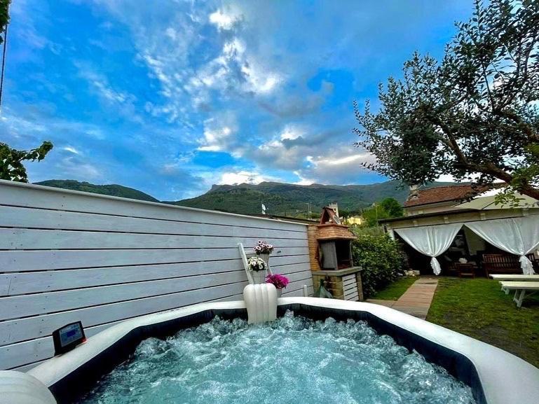 Вилла Casa Vittoria Камайоре Экстерьер фото