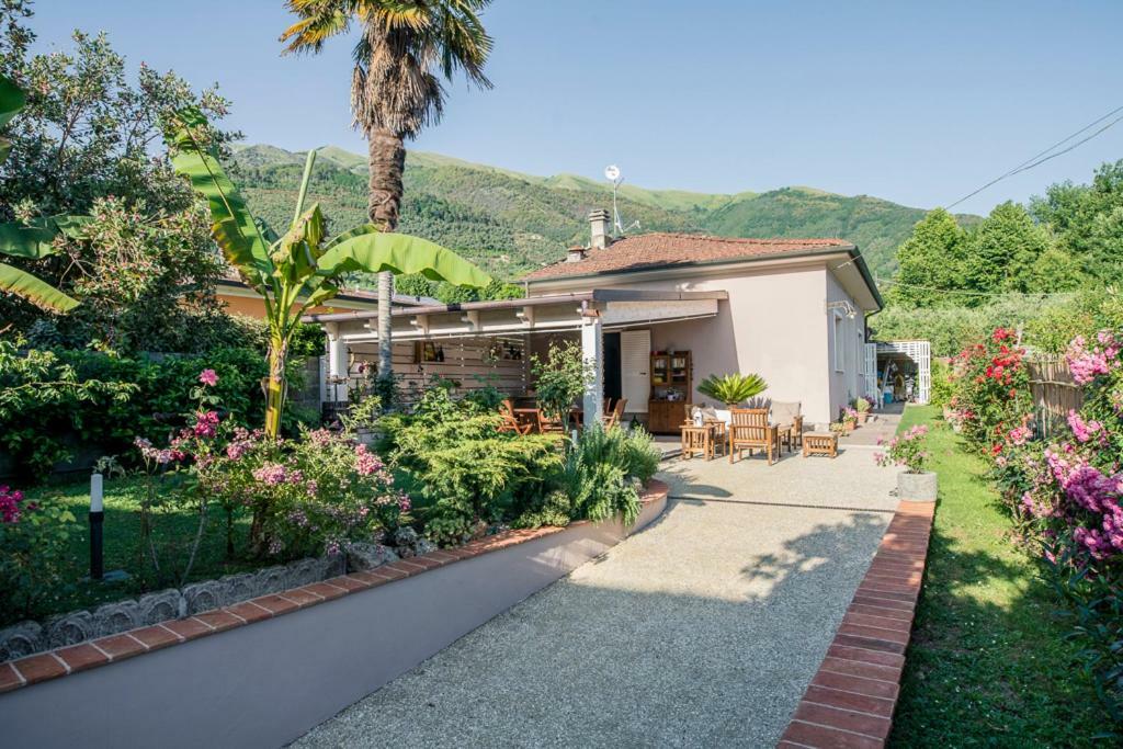 Вилла Casa Vittoria Камайоре Экстерьер фото